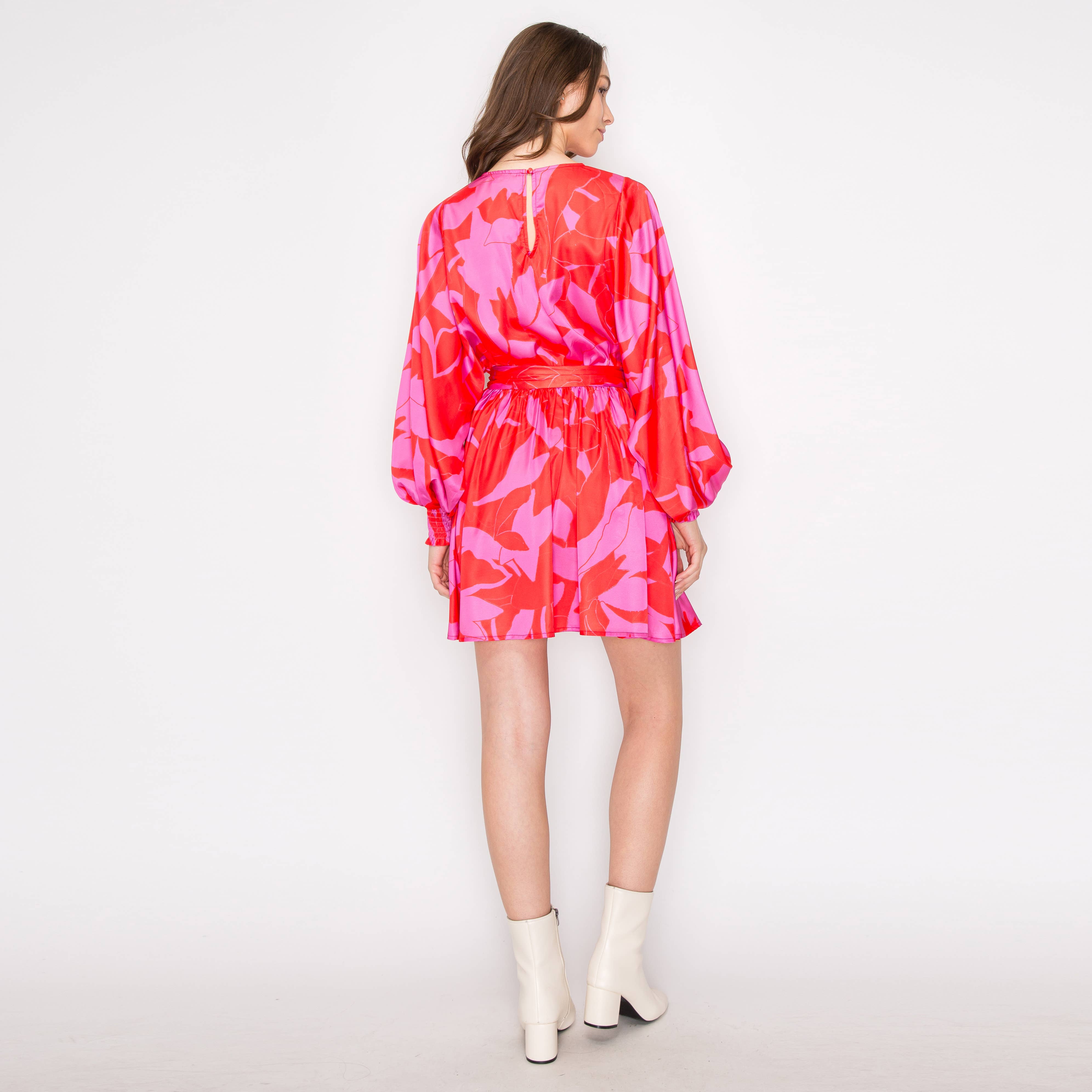 Abstract print mini dress with long sleeves