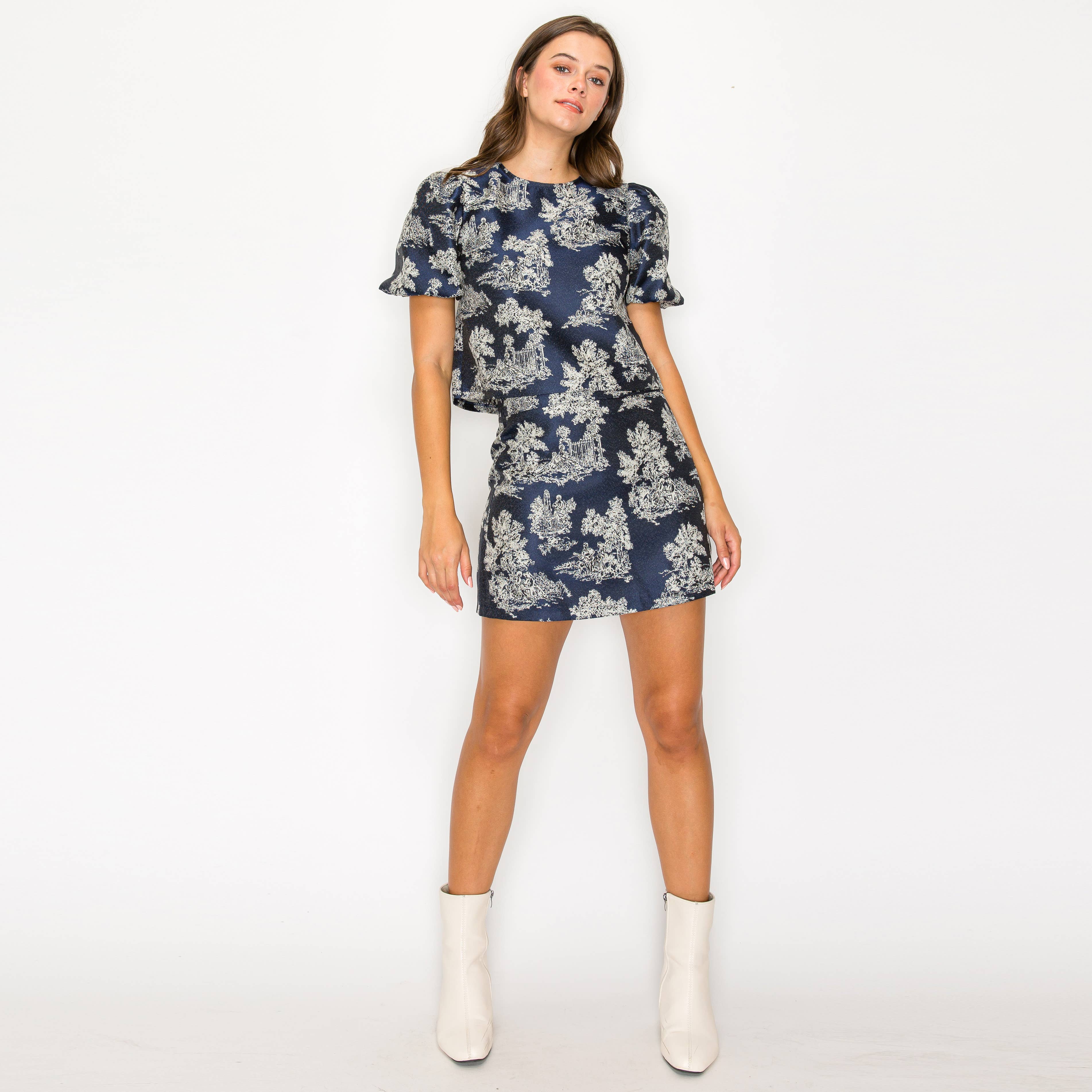 Toile jacquard pattern mini skirt