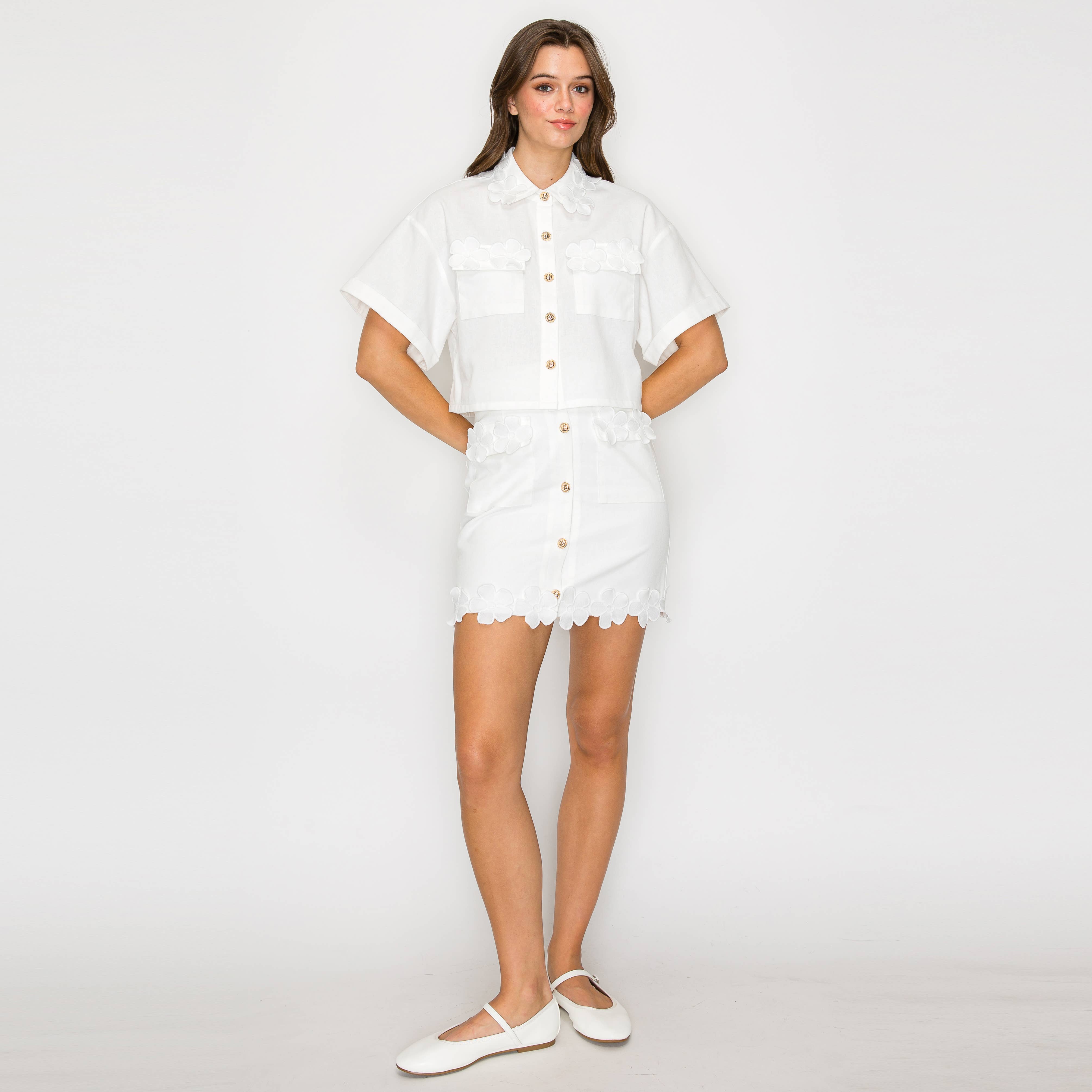 Lovely White Daisy Crop Shirts