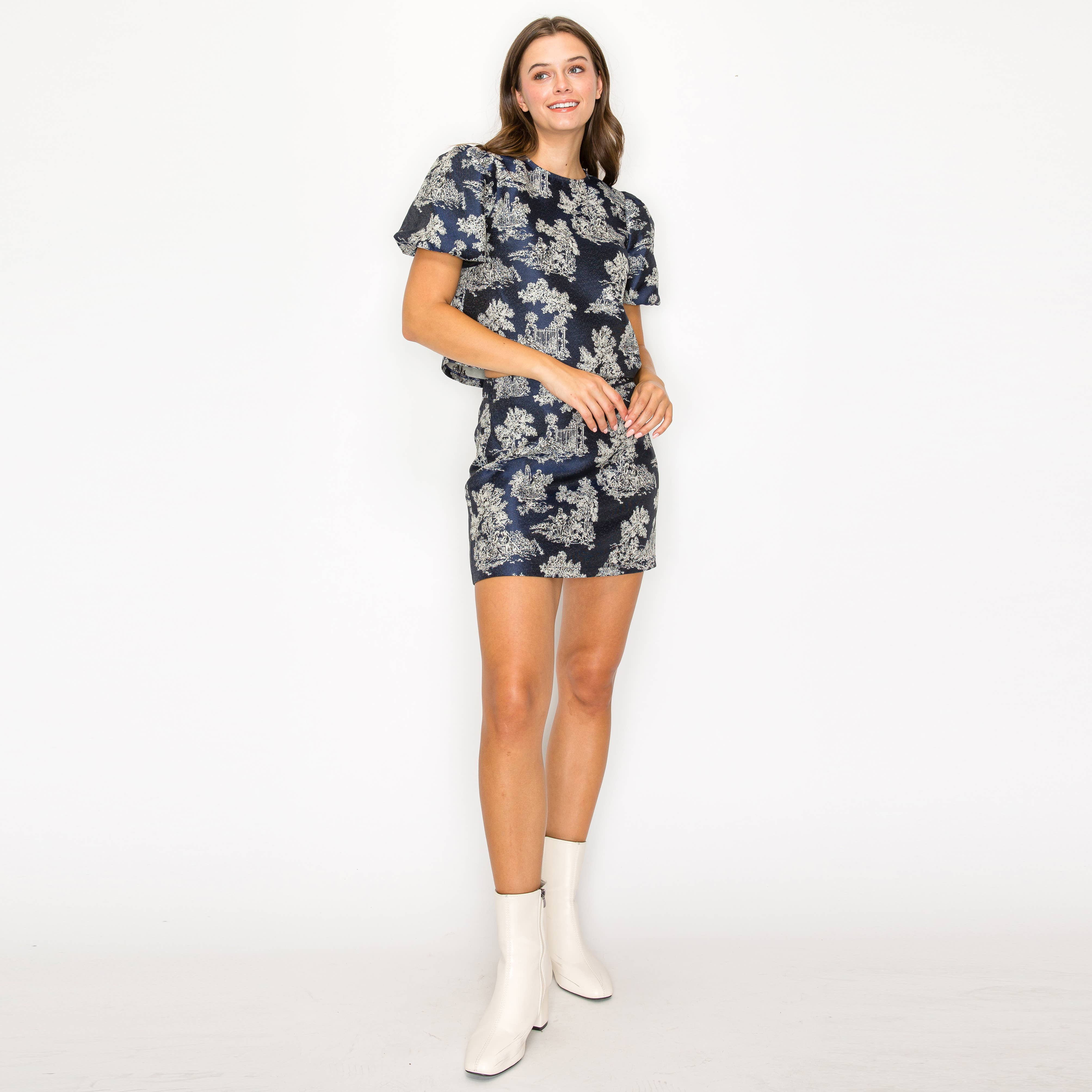 Toile Jacquard pattern top