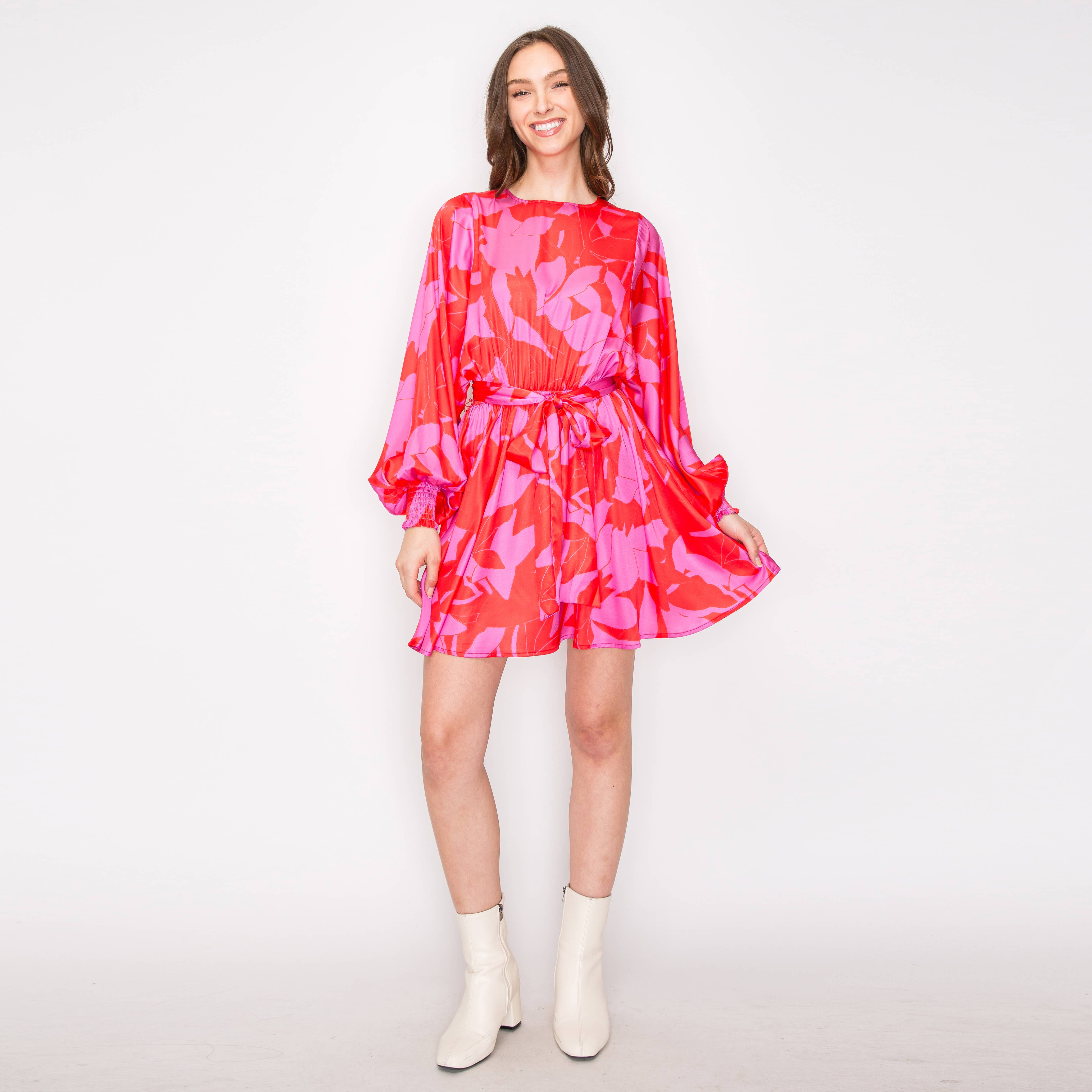 Abstract print mini dress with long sleeves